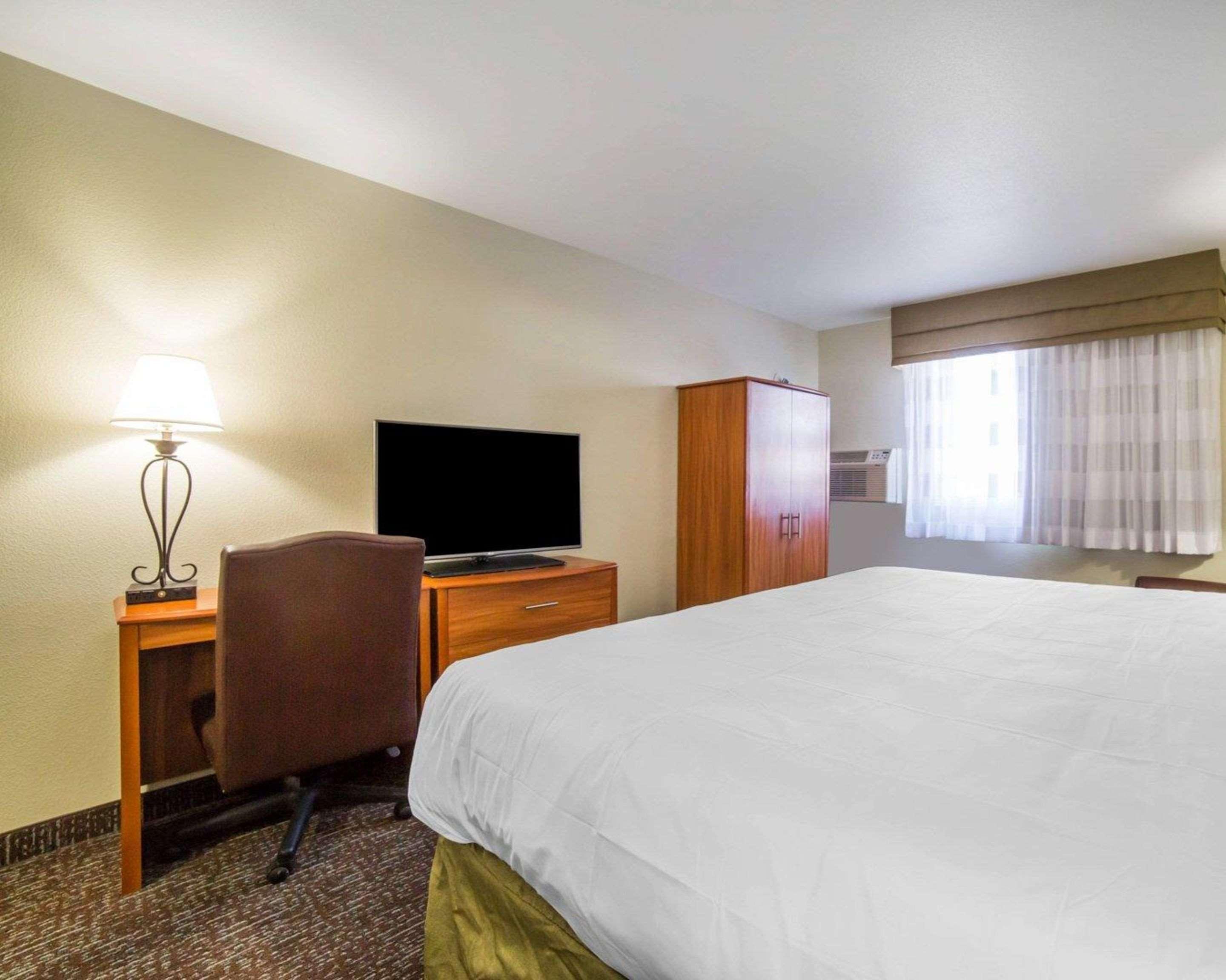 Quality Inn Gillette I-90 East Exterior photo