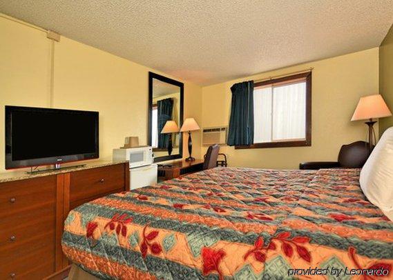 Quality Inn Gillette I-90 East Exterior photo